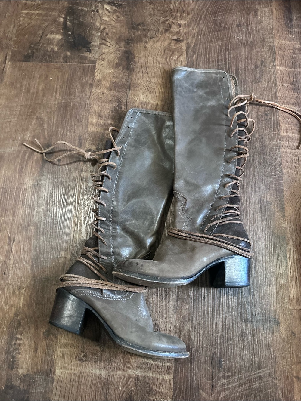 Freebird Coal boots
